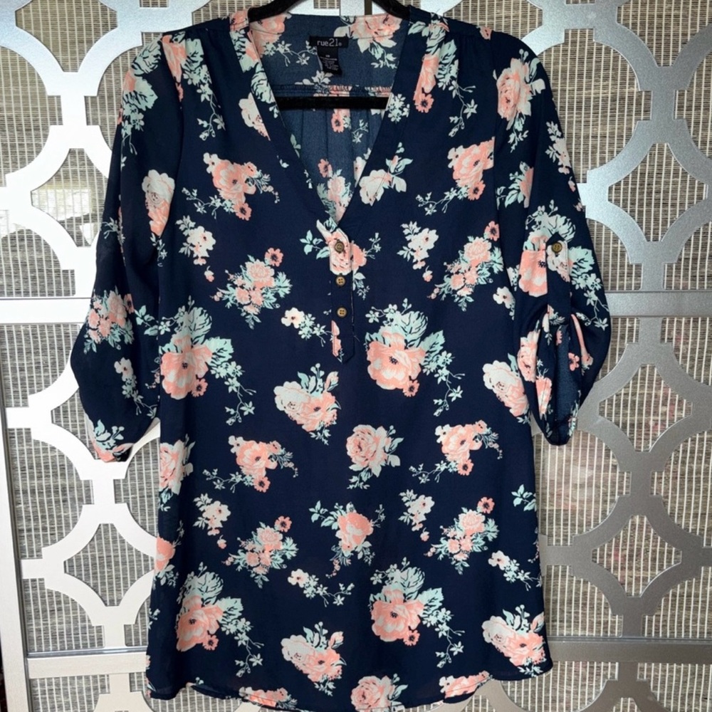 rue21 Floral Navy Blouse